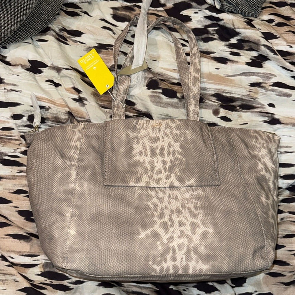Vince Camuto Lohna Nylon Tote